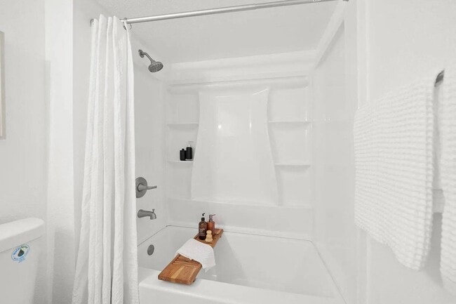 Photo - 1500-1794 E. Kay St. (1515 Rosecrans)