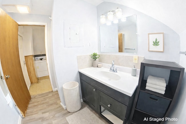 Photo - 1014 Bluemont Ave Unidad #1