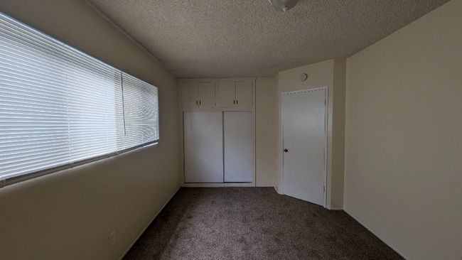 Photo - 905 Daisy Ave Unidad 11