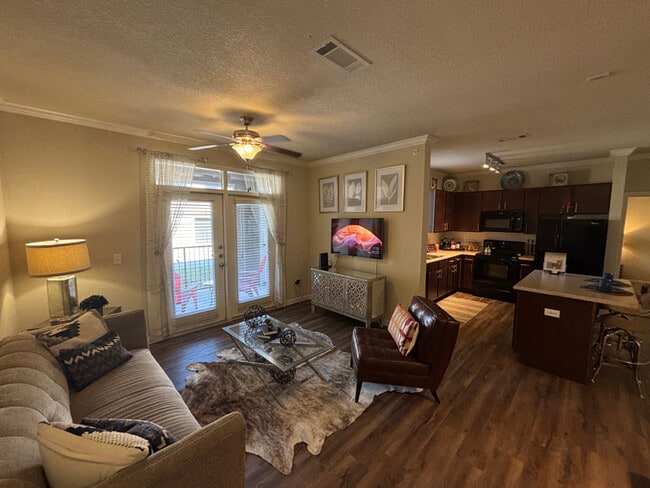 Photo - 1811 Medical Pkwy Apartment Unit a1