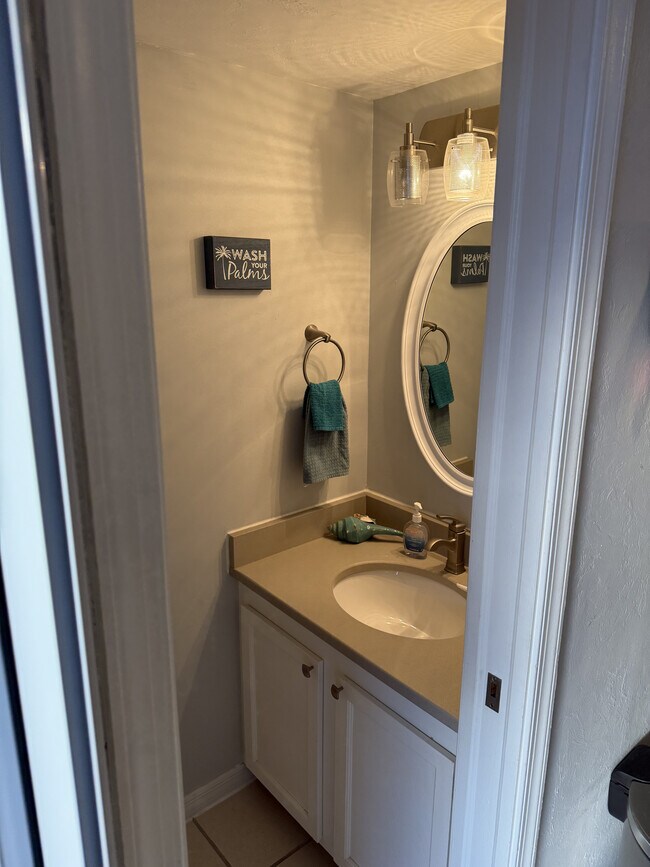 Photo - 4531 Bay Beach Ln Condo Unit 336