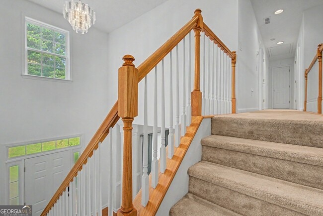 Photo - 255 Squire Ln