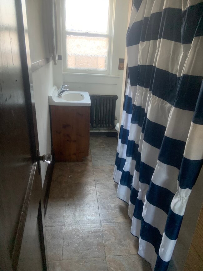 Photo - 852 S Franklin St Unit 1