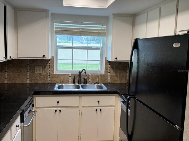 Photo - 3724 River Oaks Ct