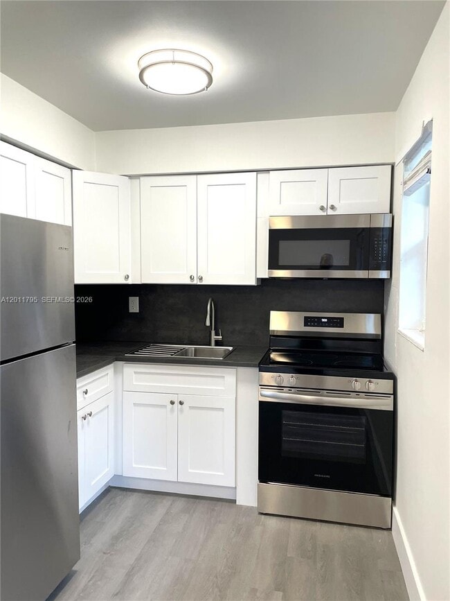 Photo - 601 S 19th Ave Unidad 7