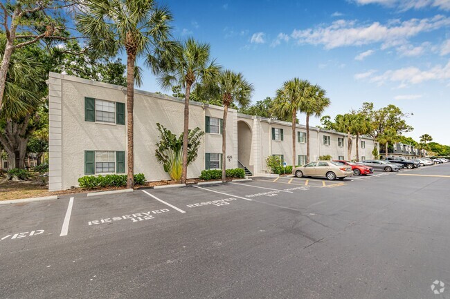 Building Photo - 4325 Aegean Dr Unit 106B Rental
