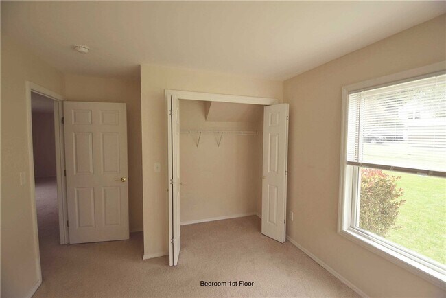 Photo - 140 Bundy Rd