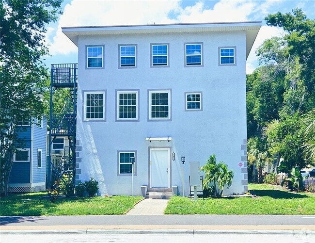 Building Photo - 306 Turner St Unit 6 Rental