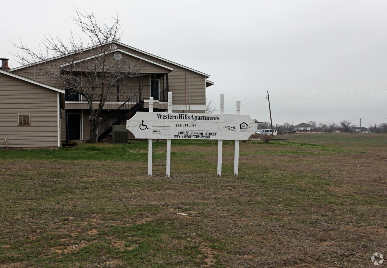 Photo - Western Hills Apartments