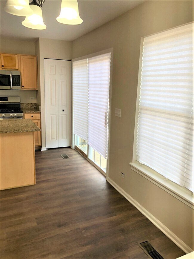 Photo - 10072 Thornton Way