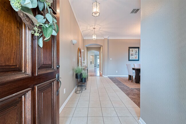 Photo - 2500 Amy Lee