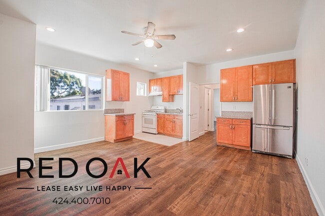 Building Photo - 1847 1/2 W Florence Ave Unit 204