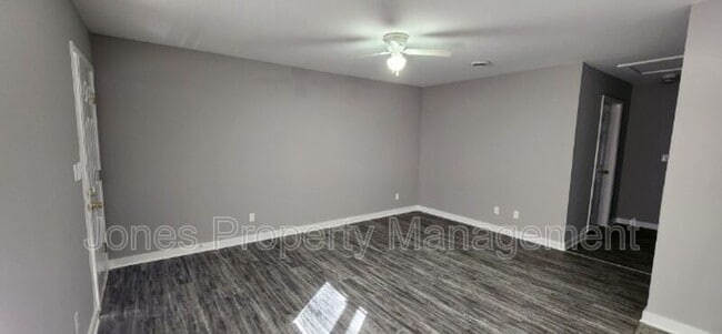 Photo - 120 W 52 Bypass Unit C-3