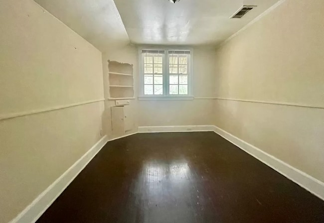 Photo - 433 Thorn Pl