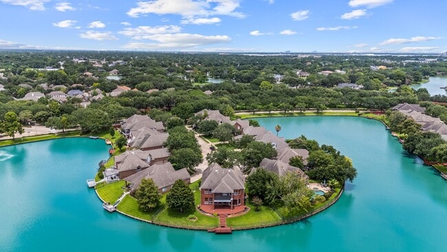 Photo - 403 Brook Shore Ct