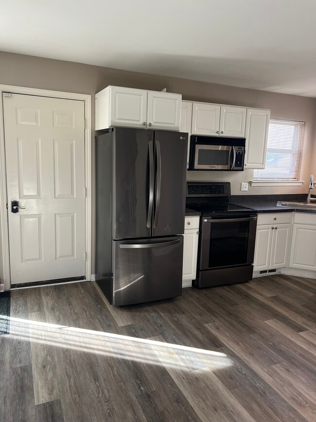 Photo - 443 South St Unit 443