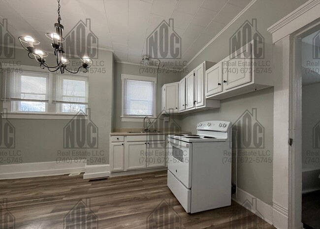 Photo - 1236 1/2-1236 1/2 E Locust St