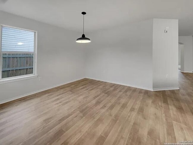 Photo - 3420 Rob Roy St