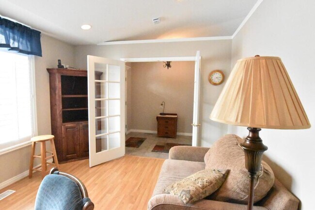 Photo - 1577 Mountain Rose Dr