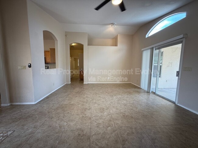 Photo - 6814 W Louise Dr