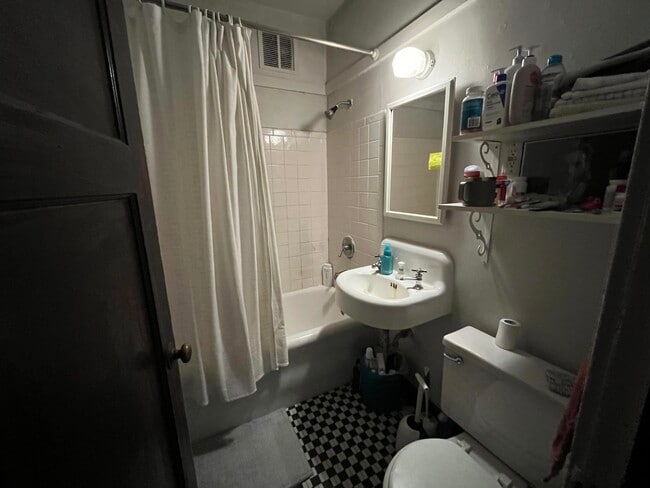 Photo - 4625 S Lake Dr