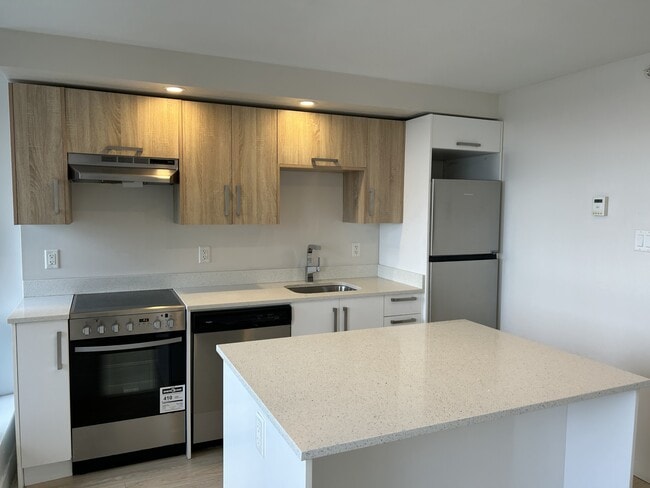 Photo - 5633-5633 Fenwick St Unit 404