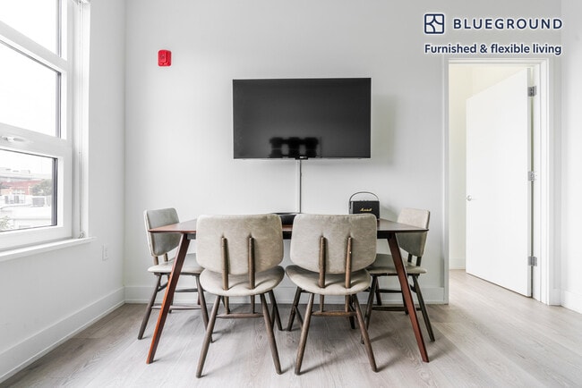 Photo - 1324 North Capitol St NW Unidad FL3-ID1160