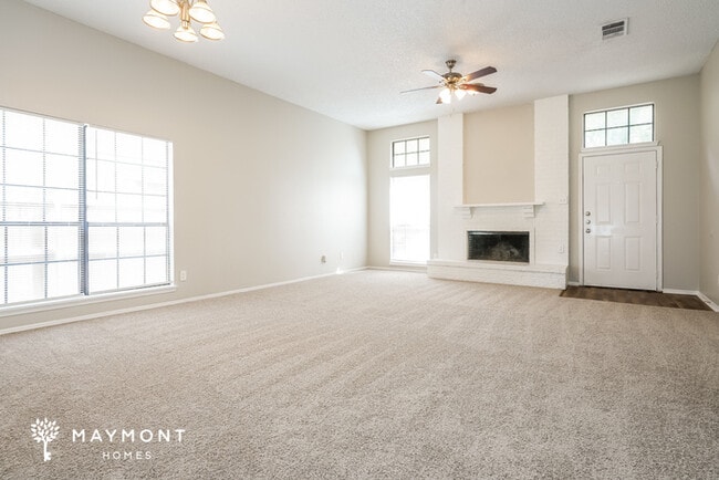 Photo - 410 Wellington Dr
