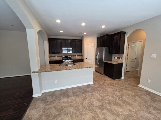 Photo - 114 N Heritage Mill Cir