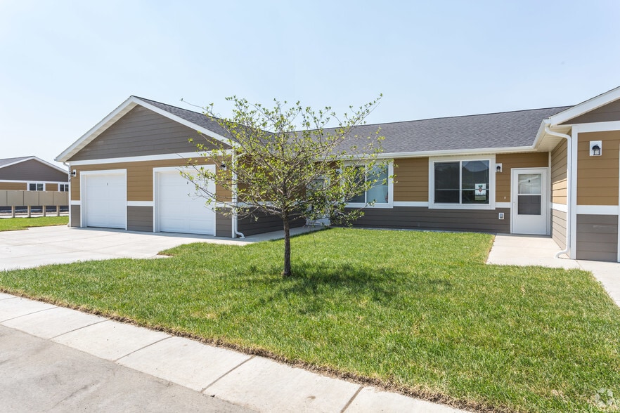 Single level patio home