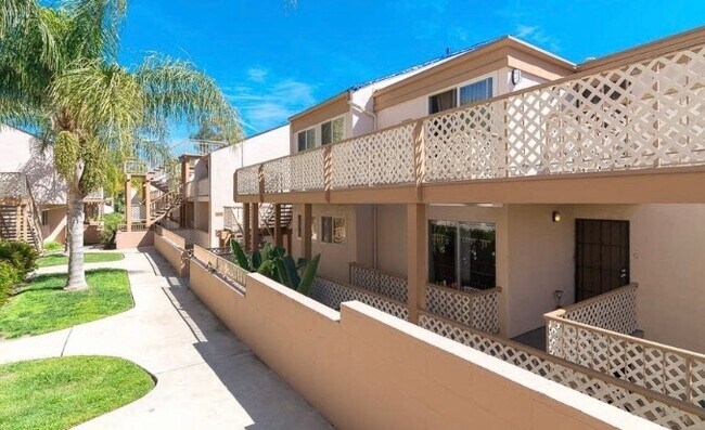 Photo - 4192 Mt Alifan Dr Unidad N Rental