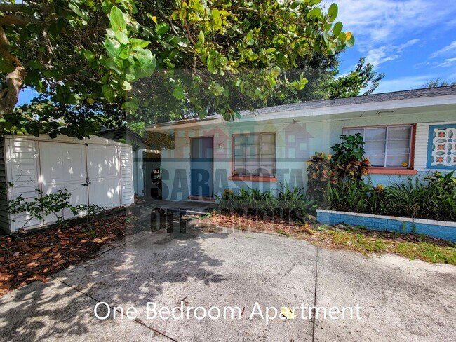 946 40th St Unidad 946 Unit A Full Home