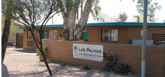 Las Palmas Apartments - Las Palmas Apartments