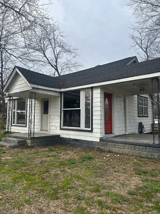 Building Photo - Home in Rossville GA