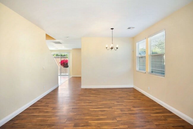 Photo - 3 Bed and Loft Summerlin Beauty