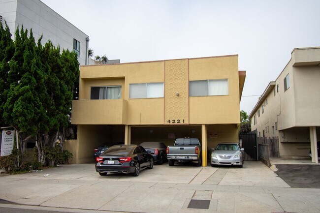 4221 Mclaughlin Ave