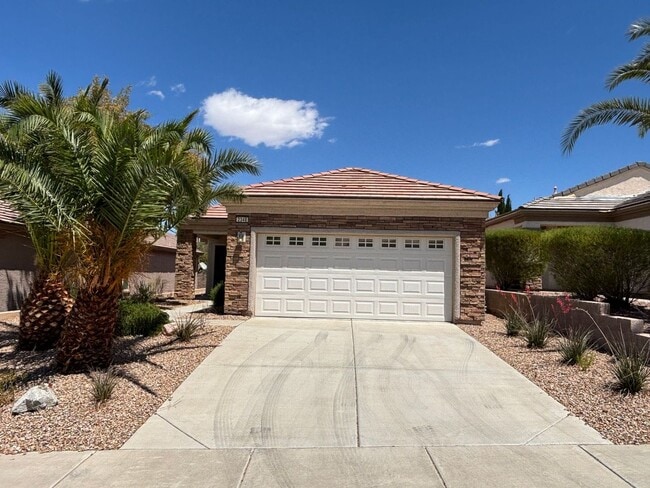 Building Photo - Charming 2-Bed Retreat with Covered Patio in Solera 55+