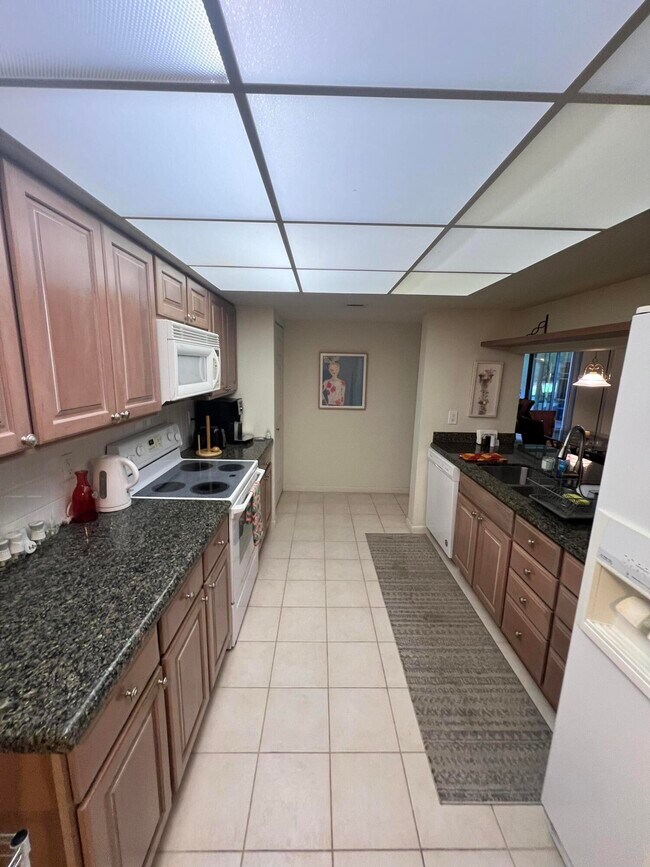 Photo - 2255 Lindell Blvd Unidad 4406