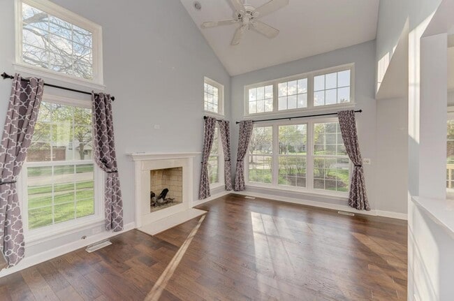 Photo - 2222 Seaver Ln