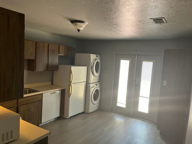 1412 Bermuda Ct