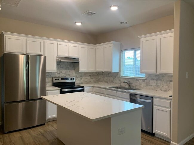 Photo - 9805 Kerr St Unit B