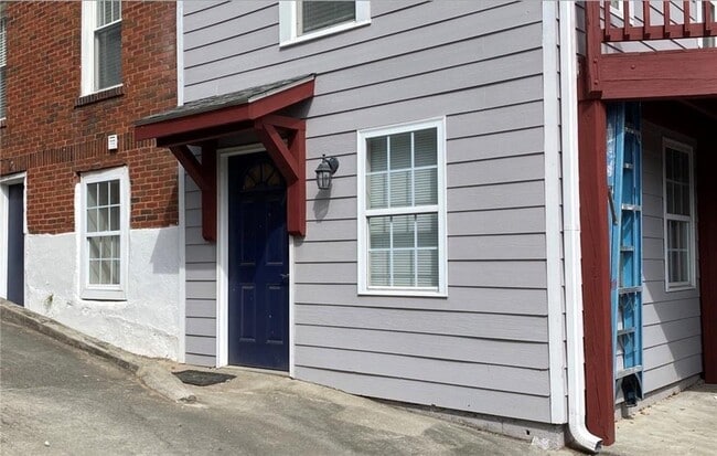 Building Photo - 655 Kennesaw Ave NE Rental