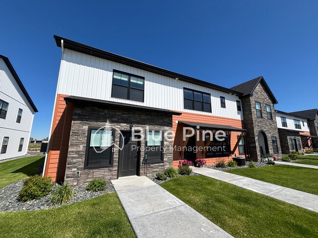 Building Photo - 5133 Beach Dr