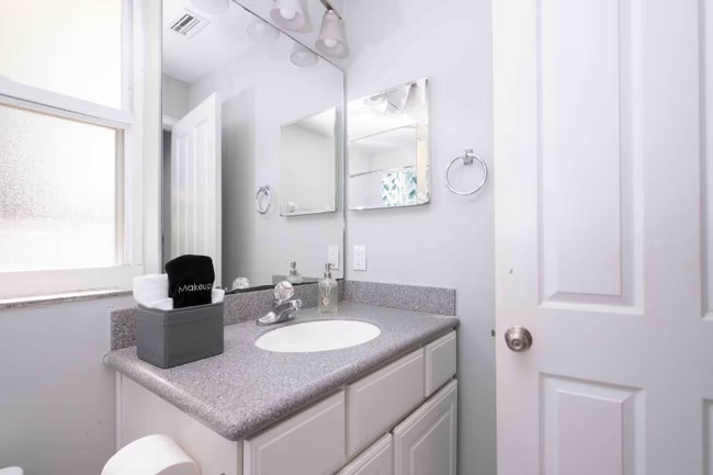 Photo - 111 NW 24th St