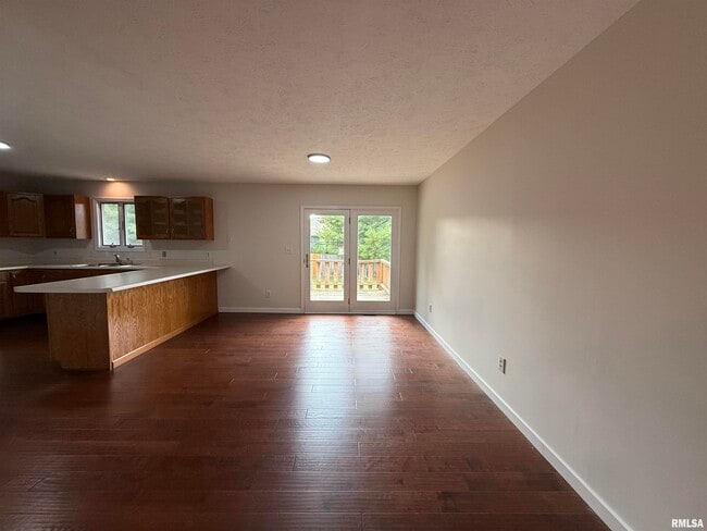 Photo - 205 Appomattox Dr