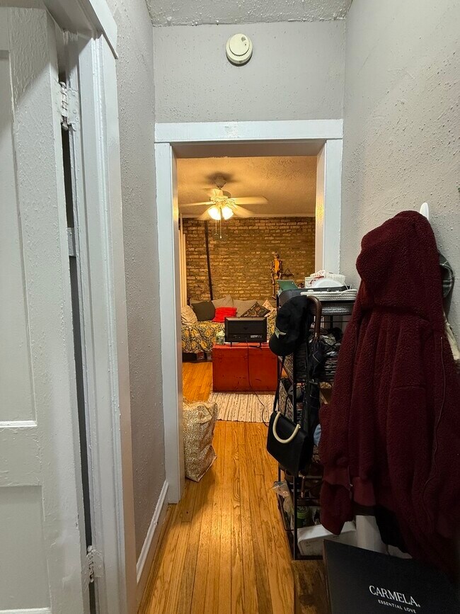 Photo - 713 W Barry Ave Unit S2