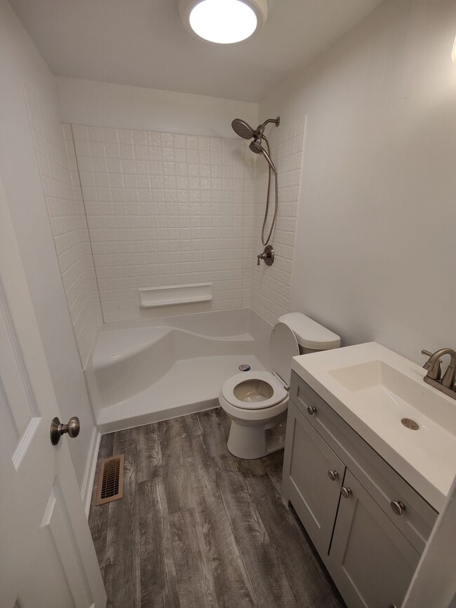 Photo - Allison Park - 2 BR Duplex, Garage/Driveway, AC!