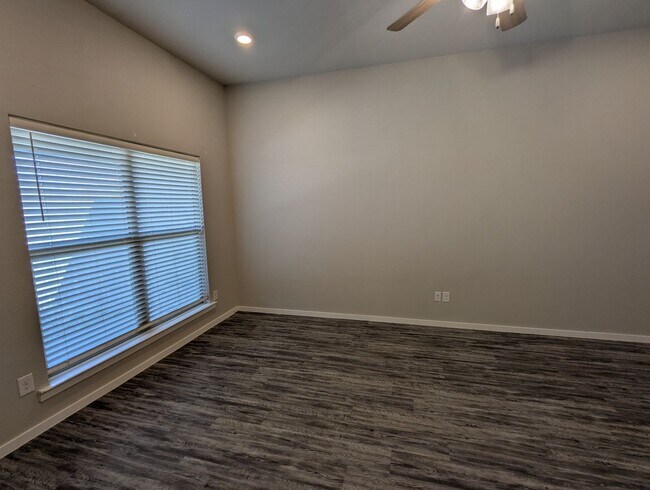 Photo - 1628 133rd St Apartamento Unidad A