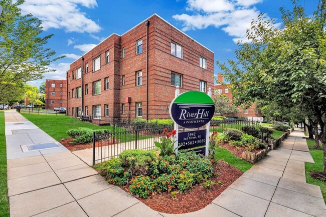 River Hill Apartments