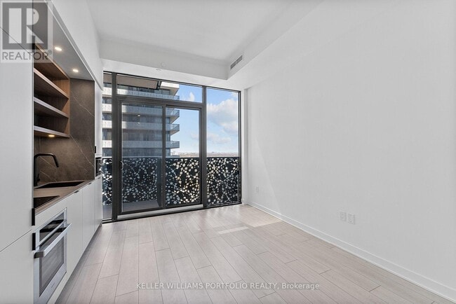 Photo - 55 Charles St E Unit 3011